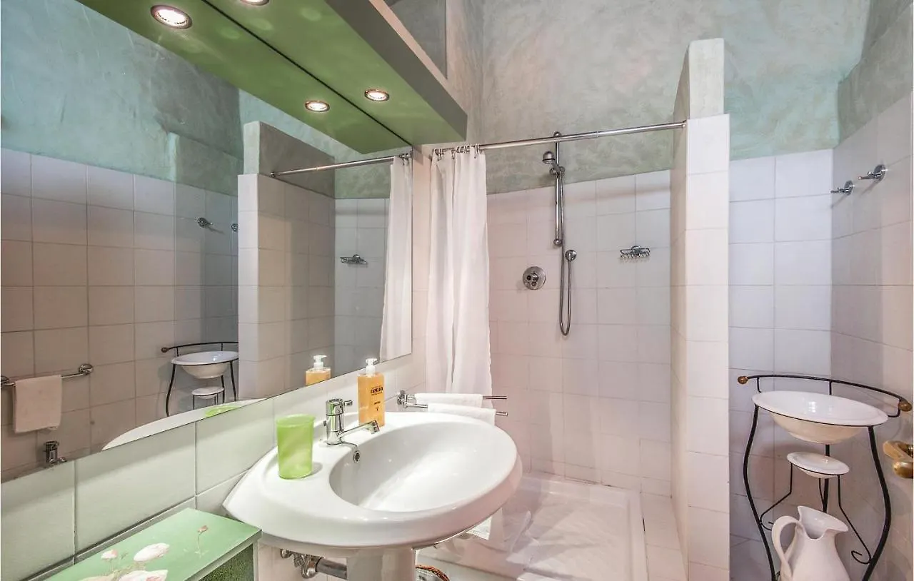Amazing Home In Bucine Ar With Kitchen Badia a Ruoti
